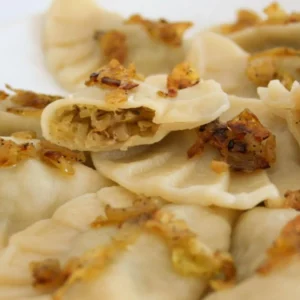 Pierogi z kapustą i pieczarkami