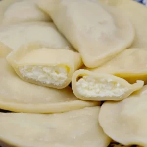 Słodkie pierogi z serem