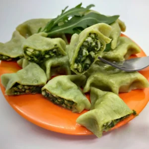 Pierogi ze szpinakiem i twarogiem