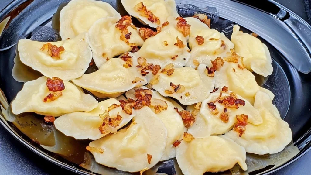 Pierogi z twarogiem i ziemniakami